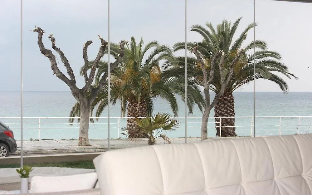 Aegean Blue Beach Hotel Nea Kallikrateia 2*,